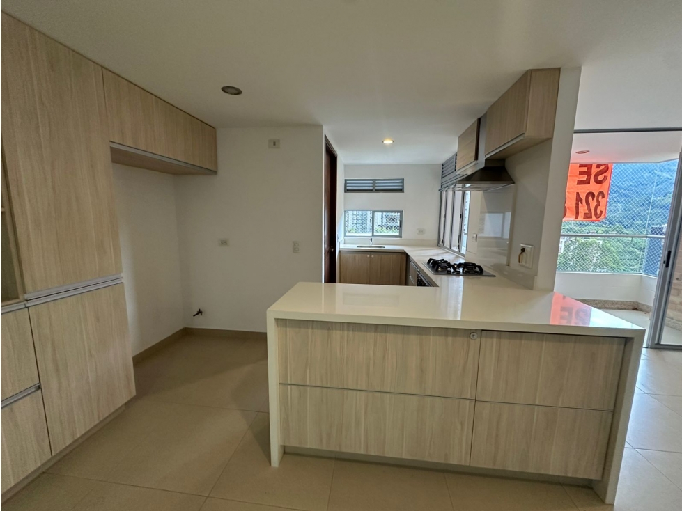 Apartamento en venta en Loma De Las Brujas Envigado — foto 3