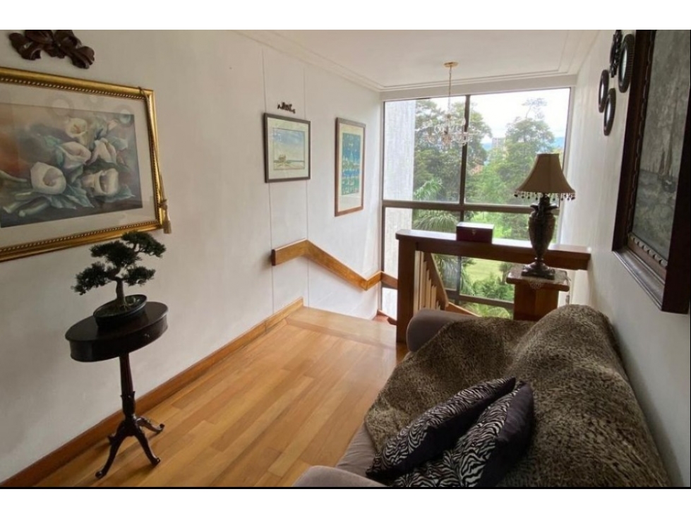 Apartamento en venta El Poblado Cerca al club Campestre — foto 2