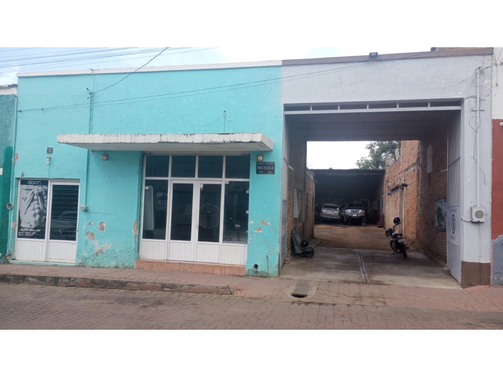 TERRENO CON LOCAL COMERCIAL . COMPOSTELA NAYARIT - 2
