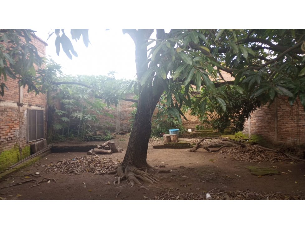 TERRENO CON LOCAL COMERCIAL . COMPOSTELA NAYARIT - 4