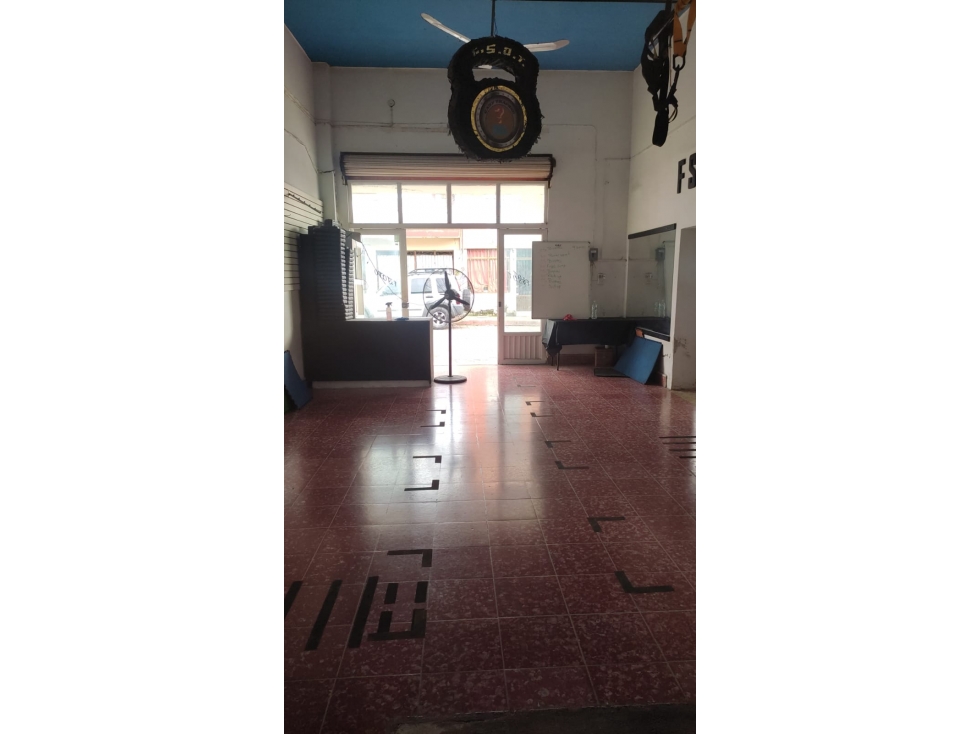 TERRENO CON LOCAL COMERCIAL . COMPOSTELA NAYARIT - 5