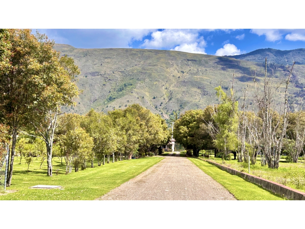 ESPECTACULAR CASA EN VILLA DE LEYVA-INCREIBLE VISTA-VENTA