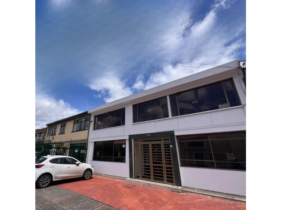 RENTAMOS OFICINAS REMODELADAS EN LA CASTELLANA — foto 2