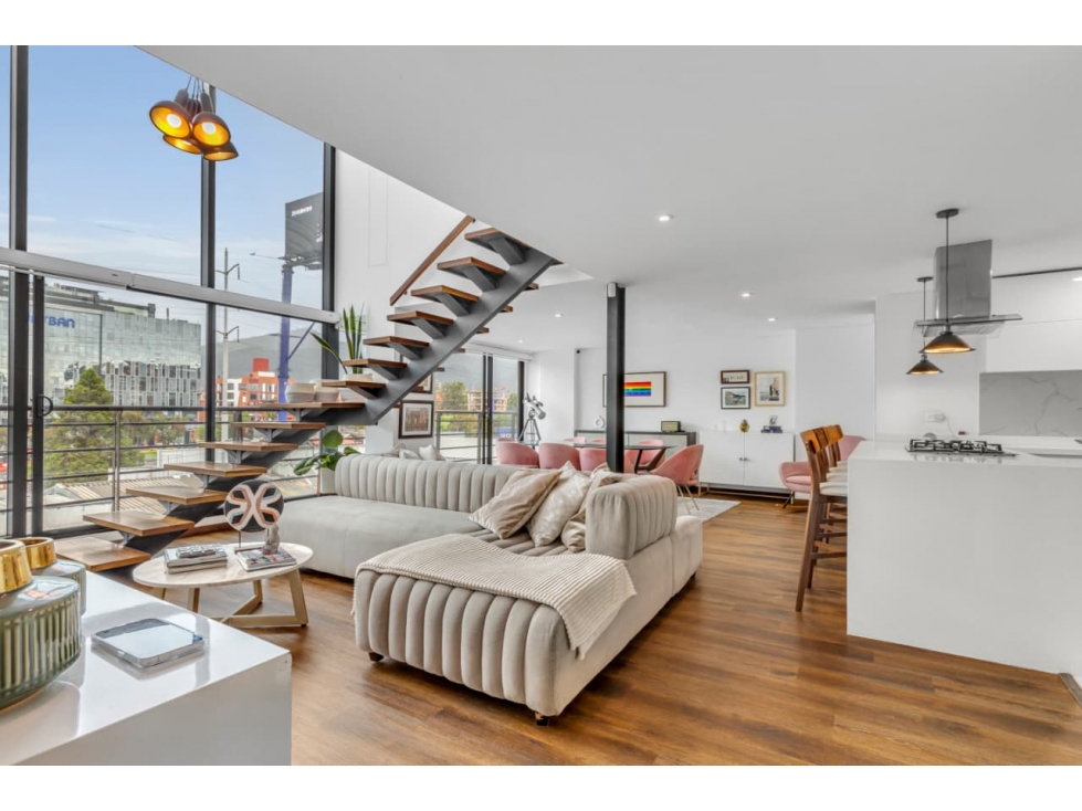 VENDEMOS PENTHOUSE REMODELADO EN PASADENA