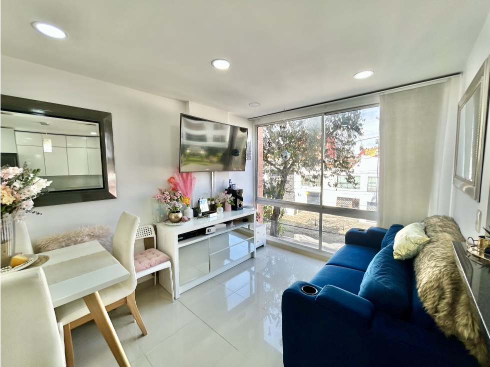 RENTAMOS EXCELENTE APTO EN SANTA PAULA-AMOBLADO-2 ALCOBAS