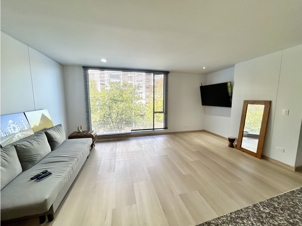 ESPECTACULAR APTO EXTERIOR-SANTA BARBARA-VENTA