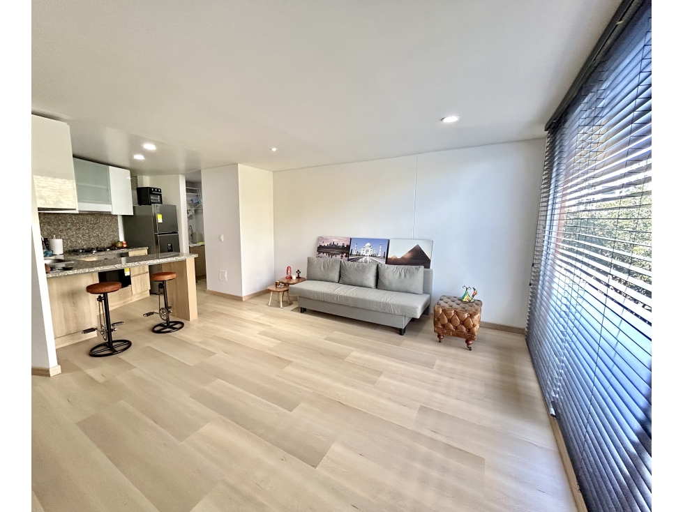 ESPECTACULAR APTO EXTERIOR-SANTA BARBARA-VENTA — foto 2