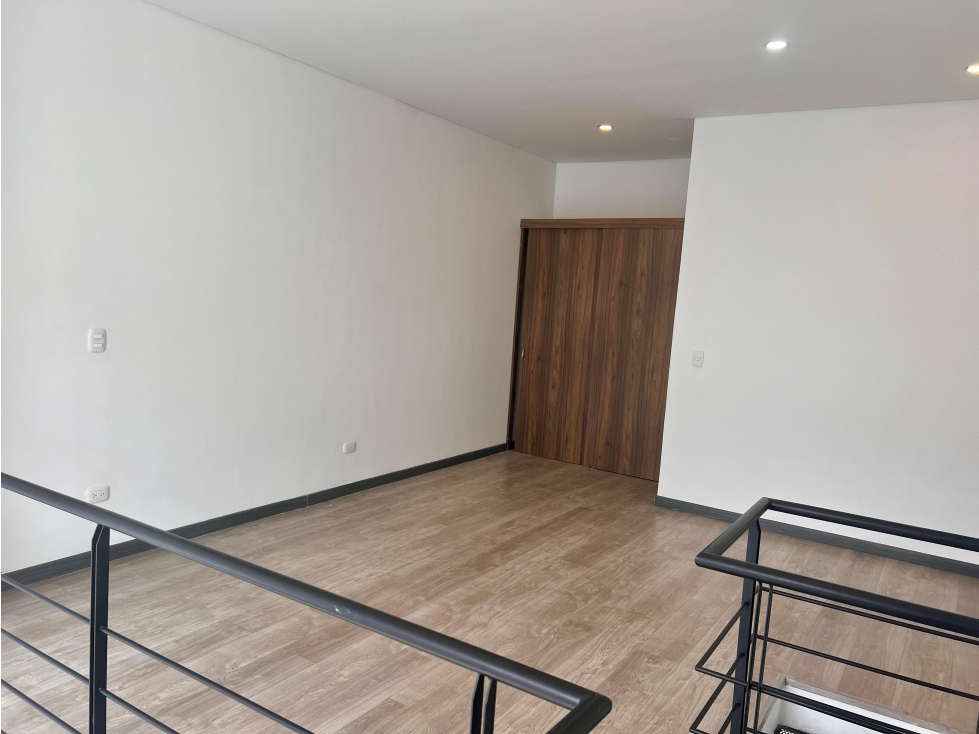 VENDEMOS APTO. PARA INVERSIONISTAS EN TEUSAQUILLO — foto 6