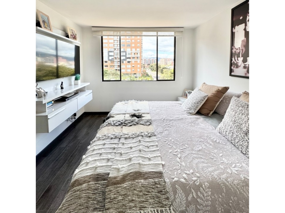 VENDEMOS APARTAMENTO EN LA COLINA REMODELADO — foto 6