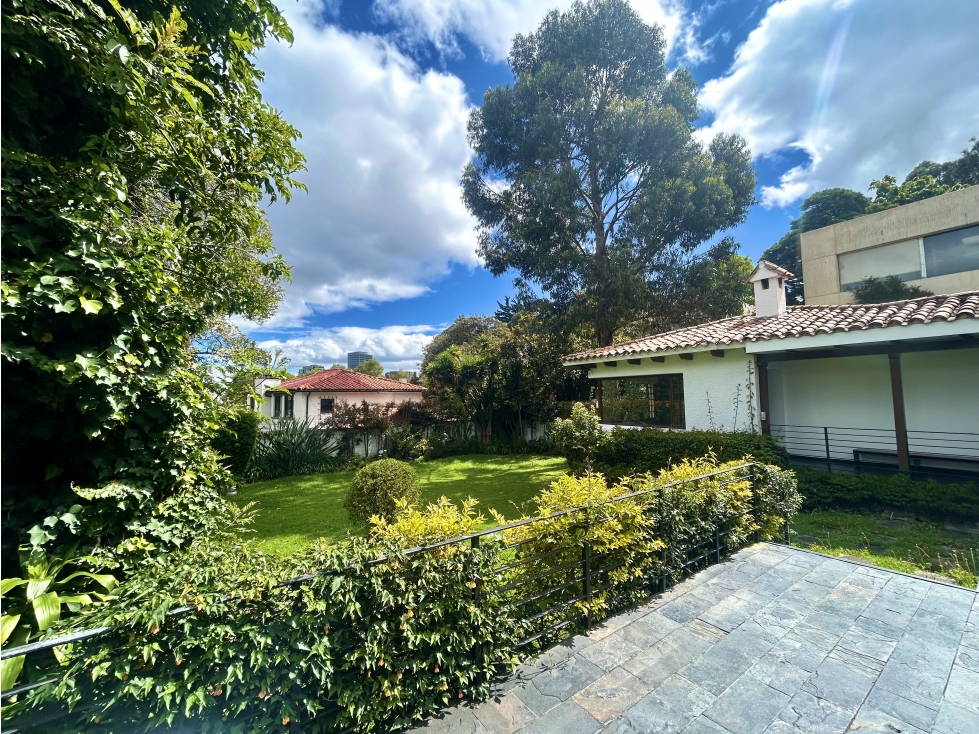 INCREIBLE CASA EN SANTA ANA ORIENTAL-GRAN JARDIN-VENTA-RENTA — foto 3