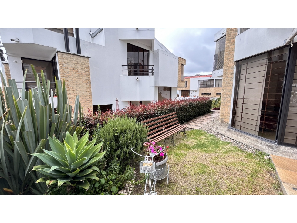 INCREIBLE CASA EN CAMINO DEL CERRO-152 con 7ma-GRAN TERRAZA — foto 6