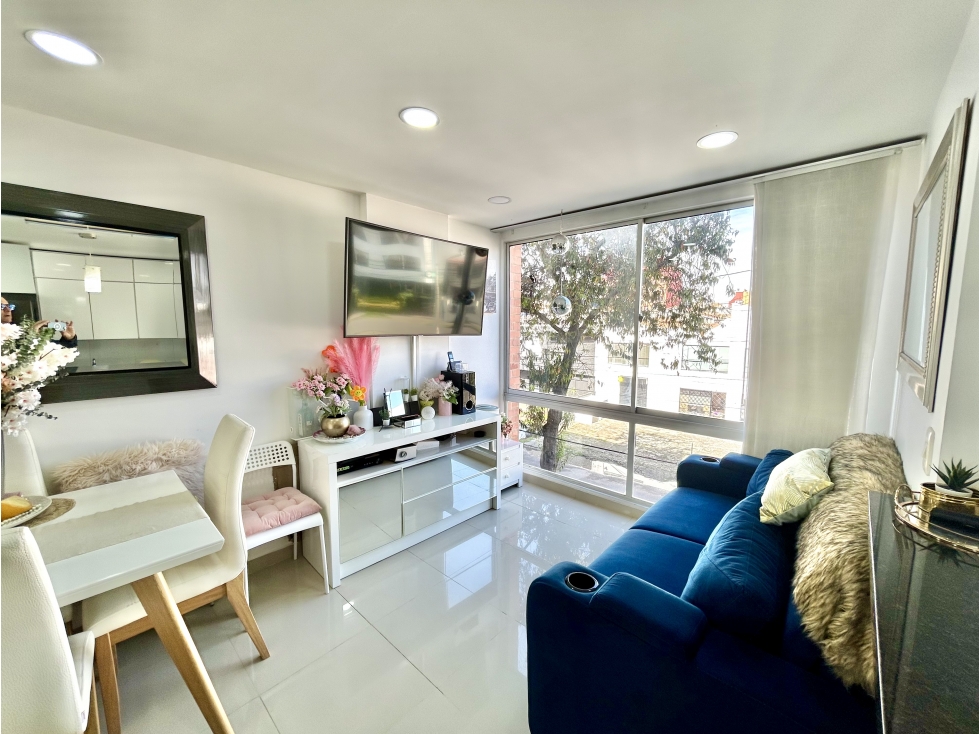 RENTAMOS EXCELENTE APTO EN SANTA PAULA-AMOBLADO-2 ALCOBAS — foto 4