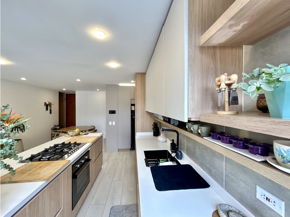 RENTAMOS APTO. REMODELADO CON INCREIBLE TERRAZA EN CHICO NAVARRA — foto 6