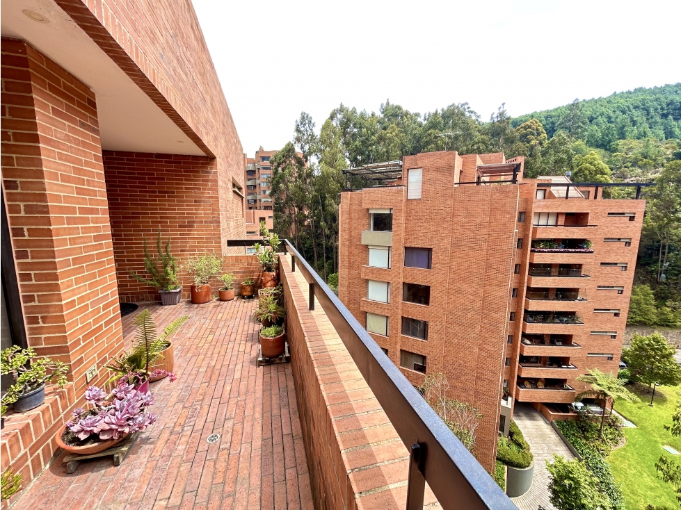VENDEMOS PENTHOUSE DUPLEX EN SIERRAS DEL MORAL CON TERRAZAS