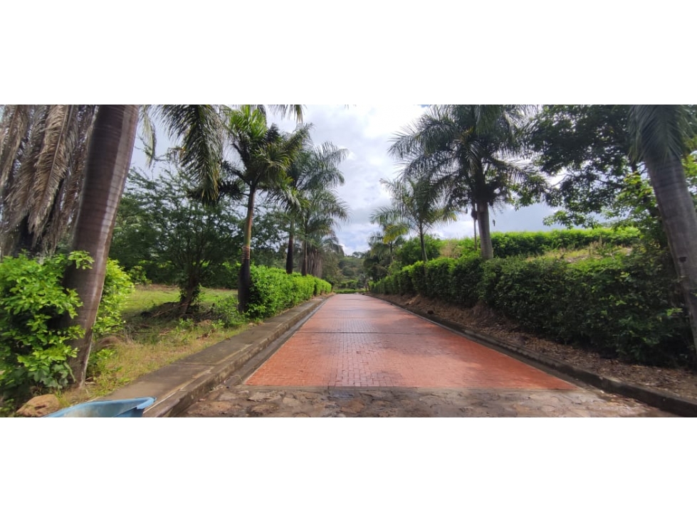 Vendo lote en Condominio de 1000 M2 en San Joaquin, La Mesa 200 mill — foto 2