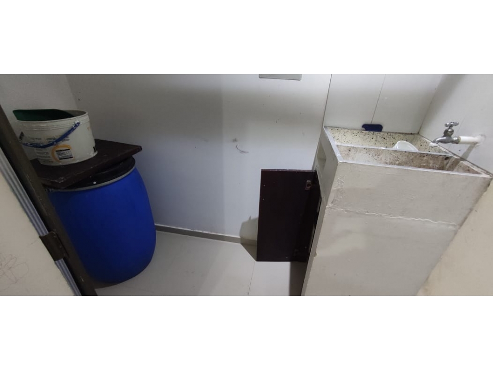 Se vende casa urbana de 170 M2 aprox, en 390 mill en La Mesa Cund, COL — foto 6