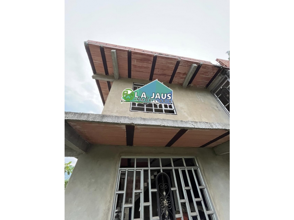 casa urbana de 114 M2 en 159 mill en San Joaquin, La Mesa Cund