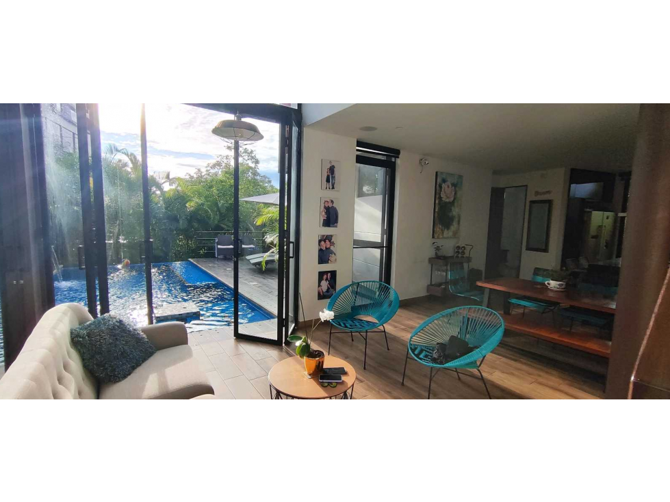 Espectacular casa de 220 M2 en 765 mill en #lamesacund con piscina