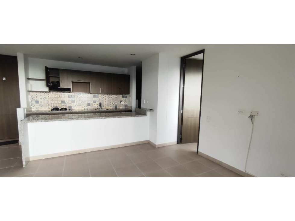 Apartamento de 87 M2 en 370 mill en La Mesa Cund, COL linda vista.