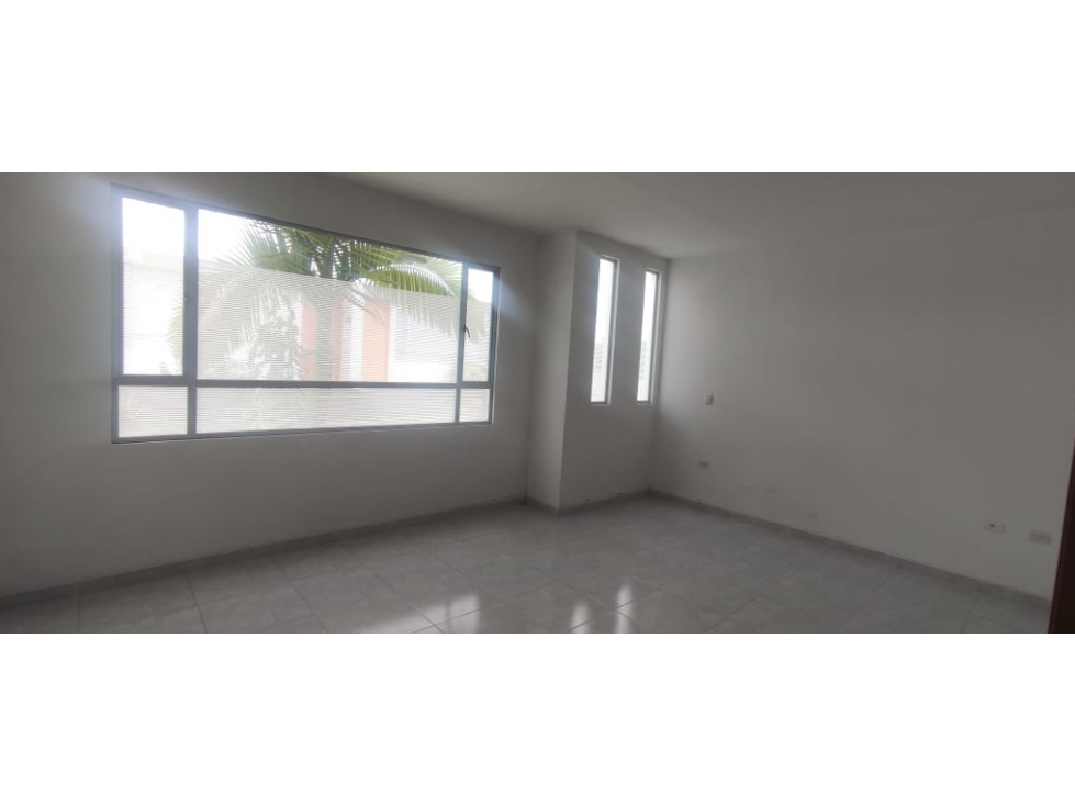 Casalote en conjunto de 450 M2 en 595 mill en La Mesa Cund, COL — foto 2