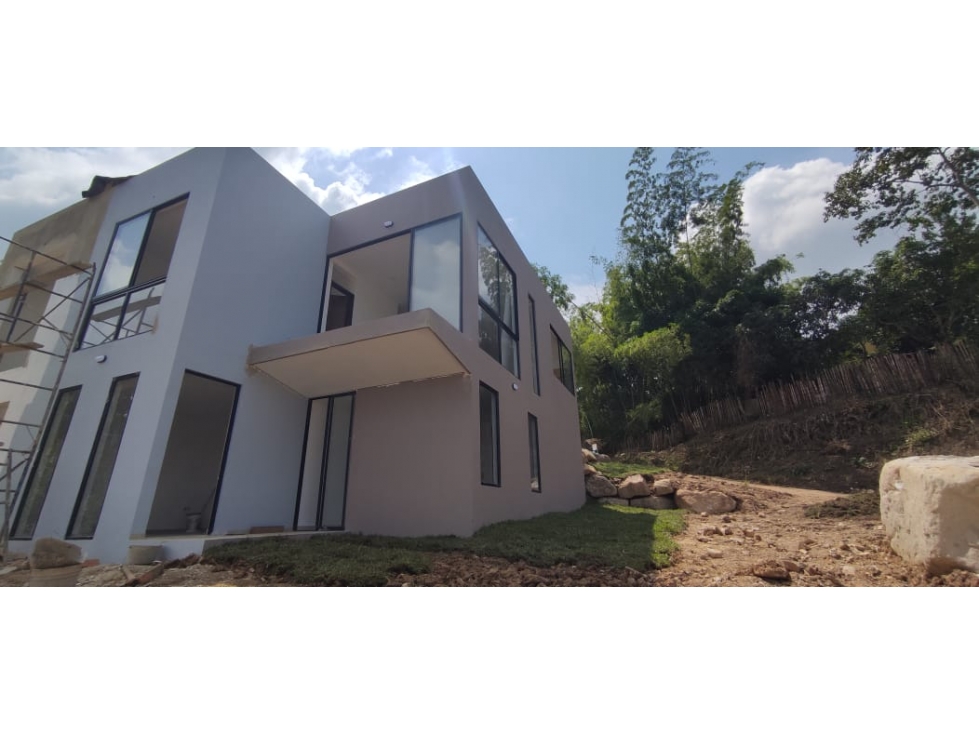 Vendo casa campestre de 134 m2 Dos pisos en La Mesa Cund, 420 mill
