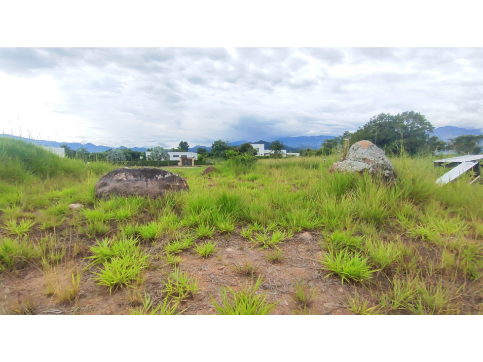 Hermoso lote en condominio de 1700 M2 en 259 mill en La Mesa CUnd — foto 2