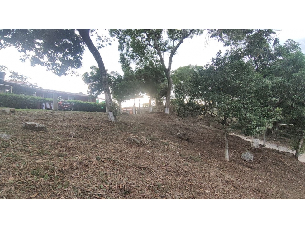 Lote de 1596 M2 en urbanización, en 169 mill en La Mesa Cund, COL. — foto 5