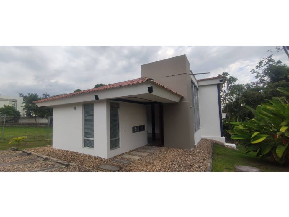 Venta de casa urbana de 500 M2 en 700 mill en La Mesa Cund, COL. — foto 2