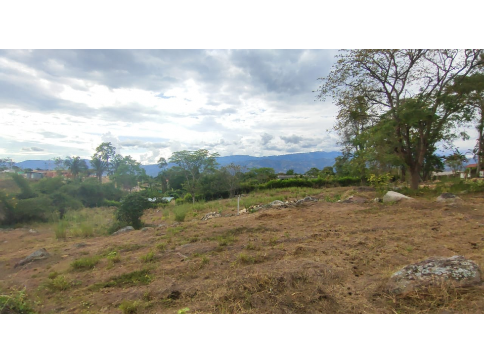 Venta de lindo lote de 1773 M2 en 240 mill en La Mesa Cund - 2