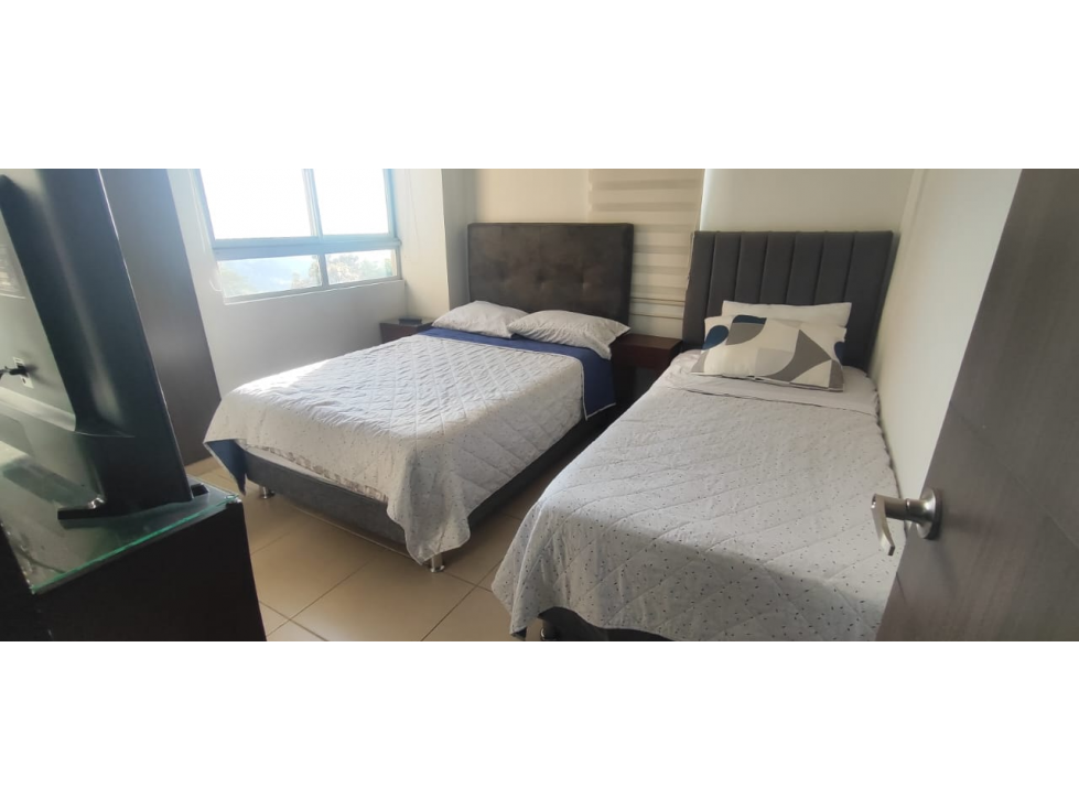 Lindo apartamento de 87 M2 en 420 mill en La Mesa Cund, con vista — foto 3