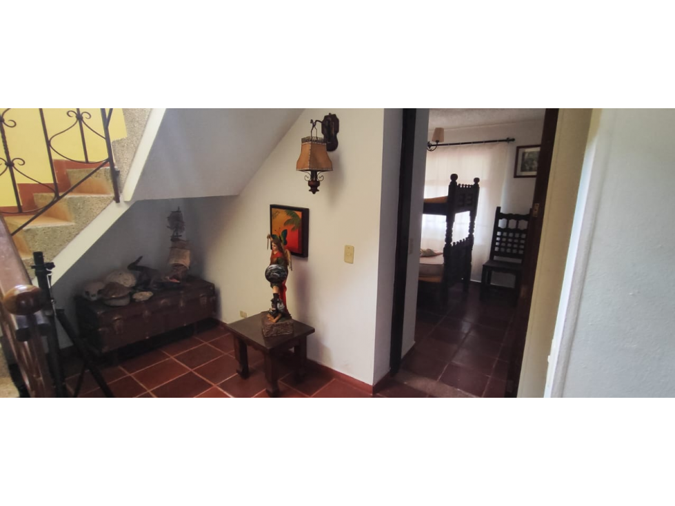 Hermosa casaquinta de 1920 en 790 mill en La Esperanza, La Mesa Cund — foto 4