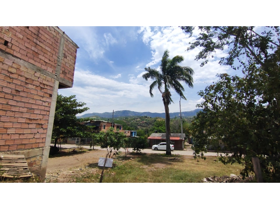 Venta de lote urbano de 160 M2 en 129 mill en San Joaquin, La Mesa - 3