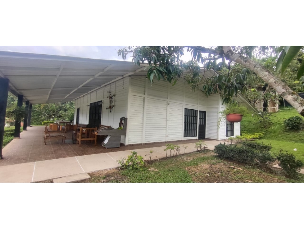 Casalote campestre de 2500 m2 en 650 mill entre La Mesa, con vista. — foto 5