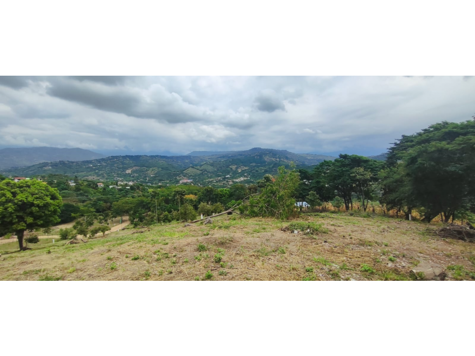 Venta de lote de 1999 M2 en 150 mill en San Joaquin, La Mesa Cund — foto 4