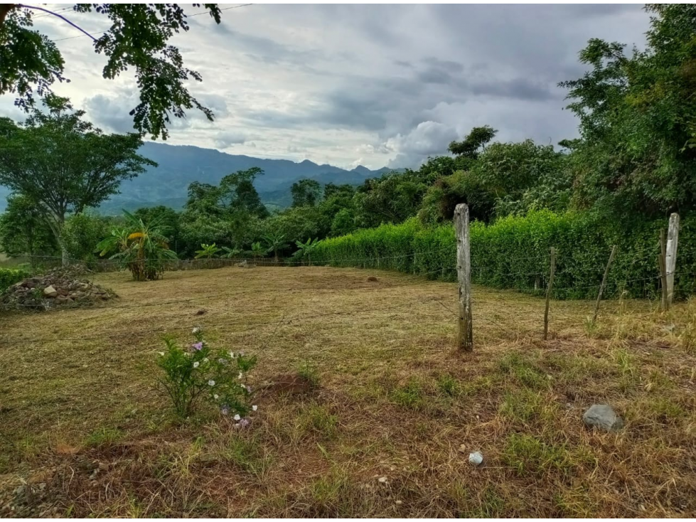 Se vende lote de 1080 M2 en 350 mill negoc, en La Mesa Cund, COL. — foto 5