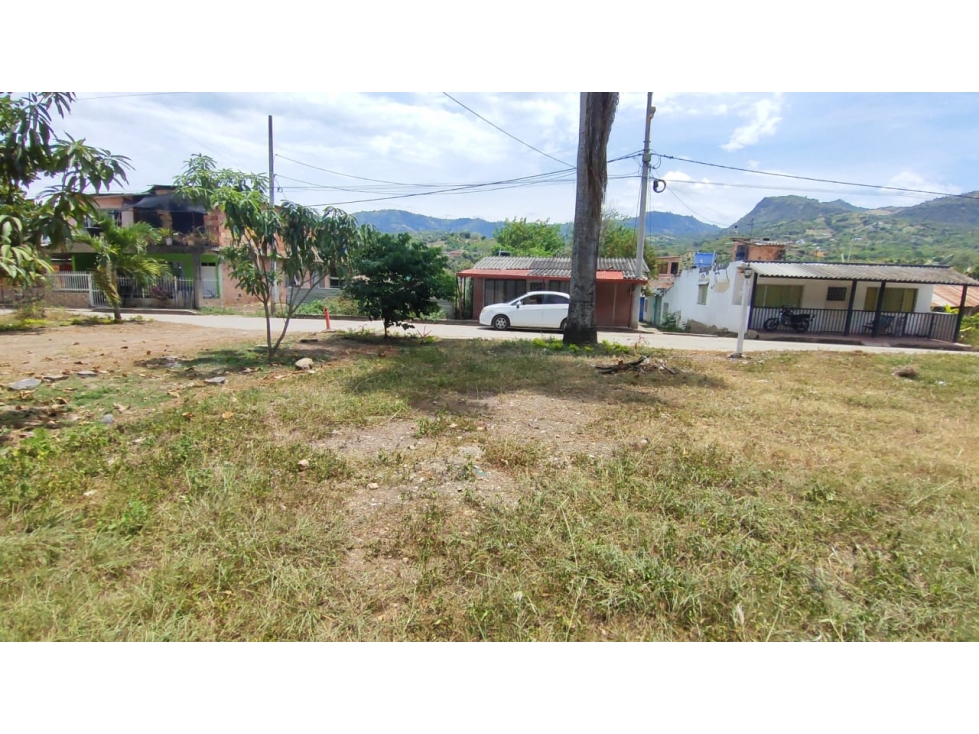 Venta de lote urbano de 160 M2 en 129 mill en San Joaquin, La Mesa - 5