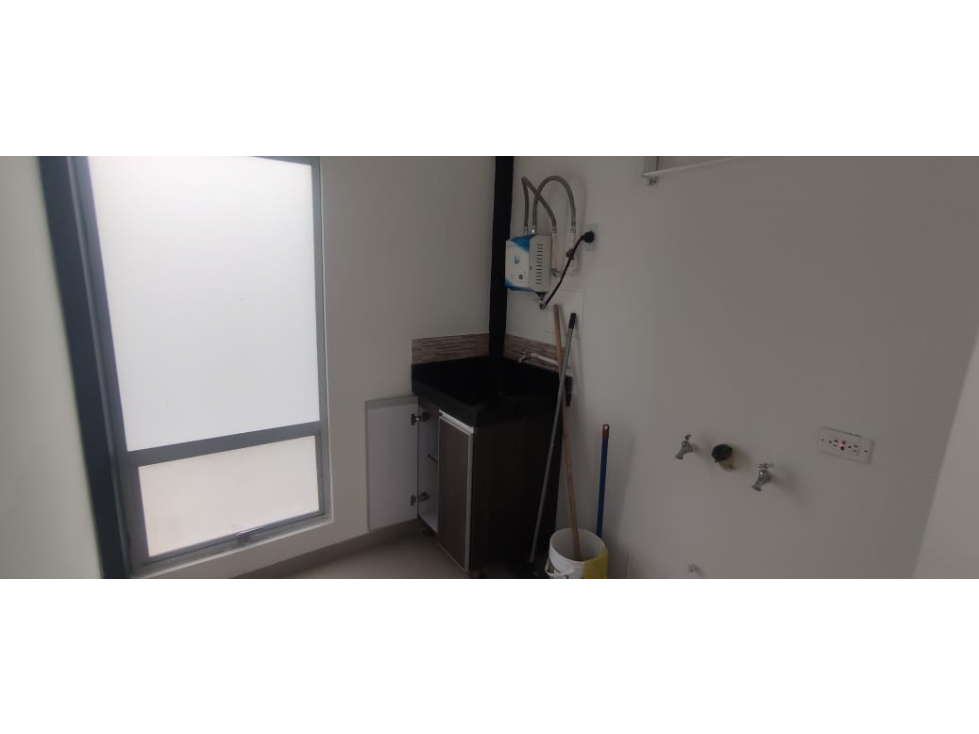 Venta de casa urbana de 500 M2 en 700 mill en La Mesa Cund, COL. — foto 6