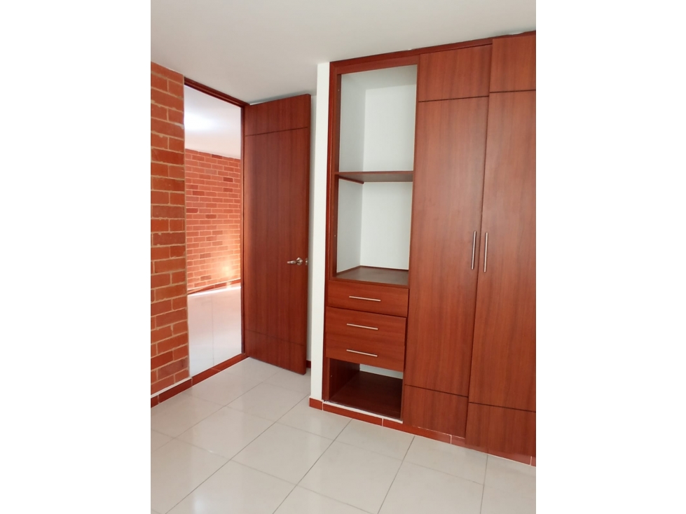 Se vende apartamento de 72 M2 en la gran via- La Mesa Cund en 250 mill — foto 3