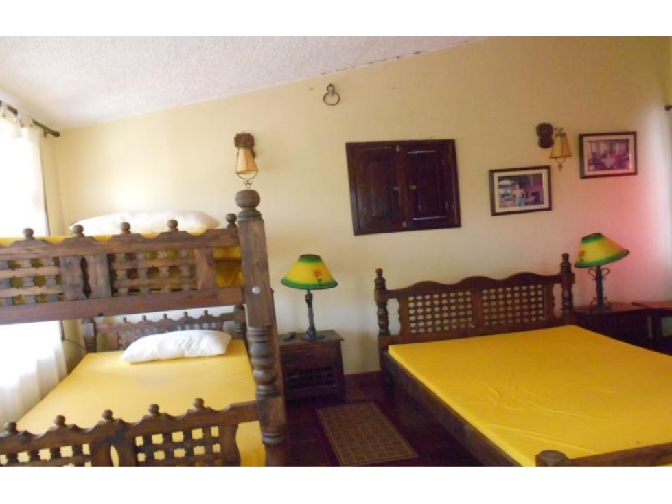 Espectacular Casaquinta de 2100 M2 en 790 mill en #lamesacundinamarca — foto 2