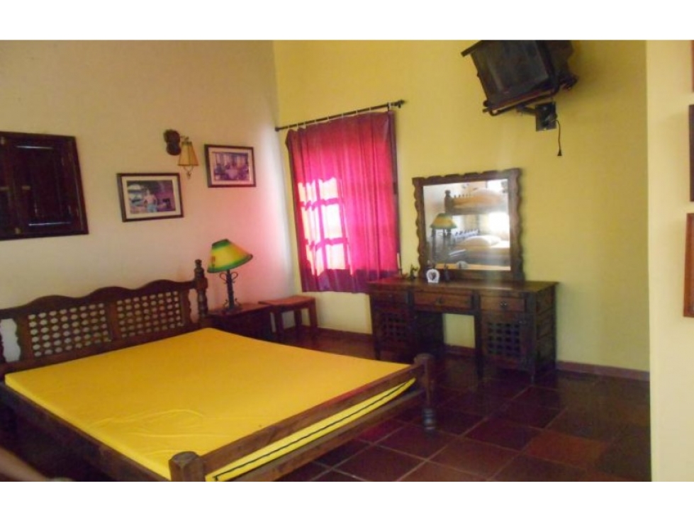Espectacular Casaquinta de 2100 M2 en 790 mill en #lamesacundinamarca — foto 3