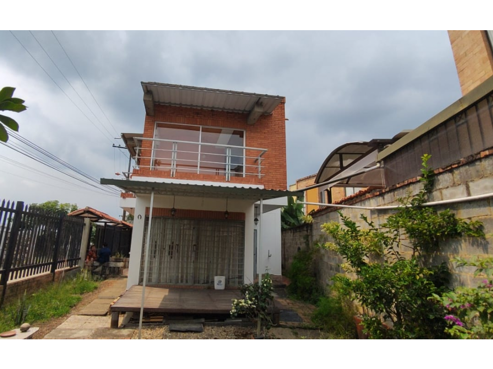 VENDIDO casalote urbano de 332 M2 en 500 mill en La Mesa Cund.