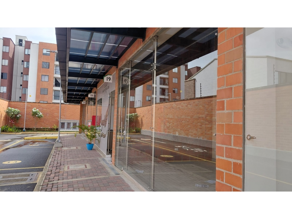 ARRIENDA LOCAL PLAZA AIRONE LOCAL 21 - PARQUE NATURA - JAMUNDI - 4