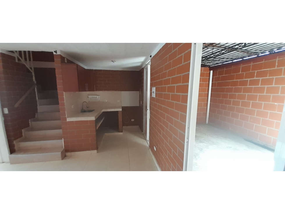 ARRIENDO CASA EN CONDADOS DEL SUR JAMUNDI — foto 4