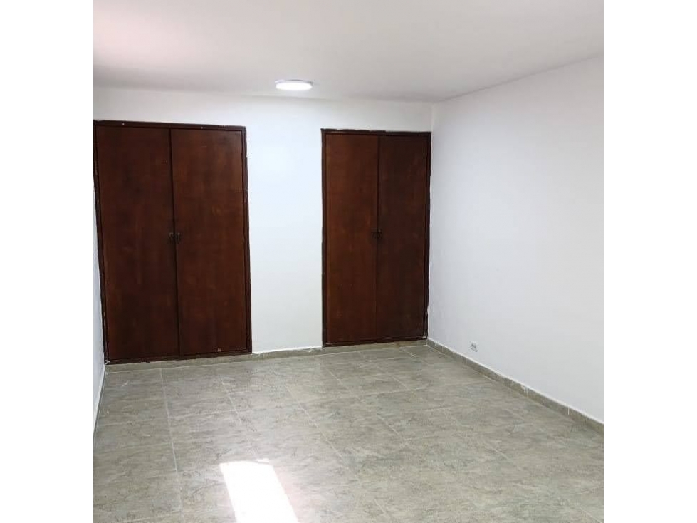 VENDO CASA COMERCIAL CON LOCALES, SANTA MONICA, CALI — foto 3