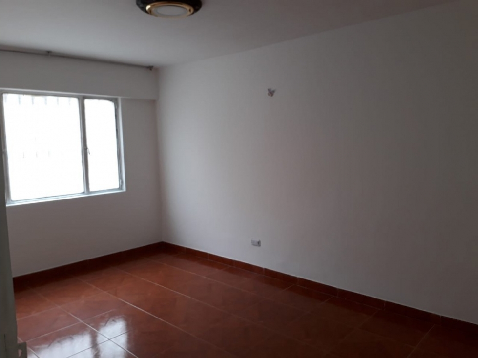 VENDE CASA AMPLIA BARRIO ROMA — foto 3