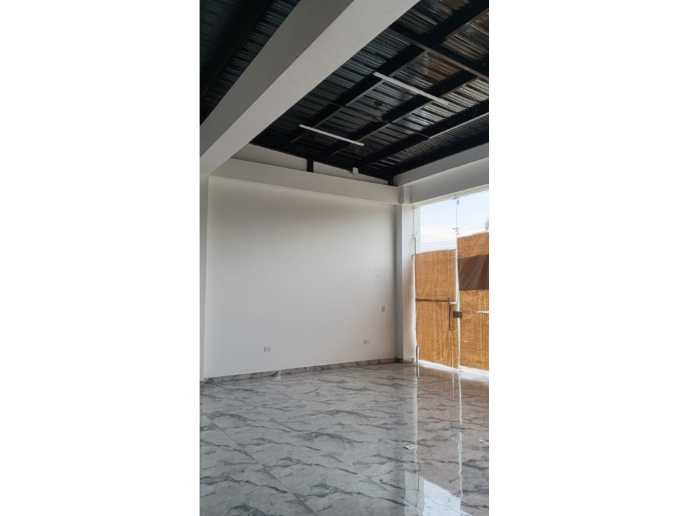 ARRIENDO LOCAL COMERCIAL EN PUERTAS DEL SOL JAMUNDI - 2