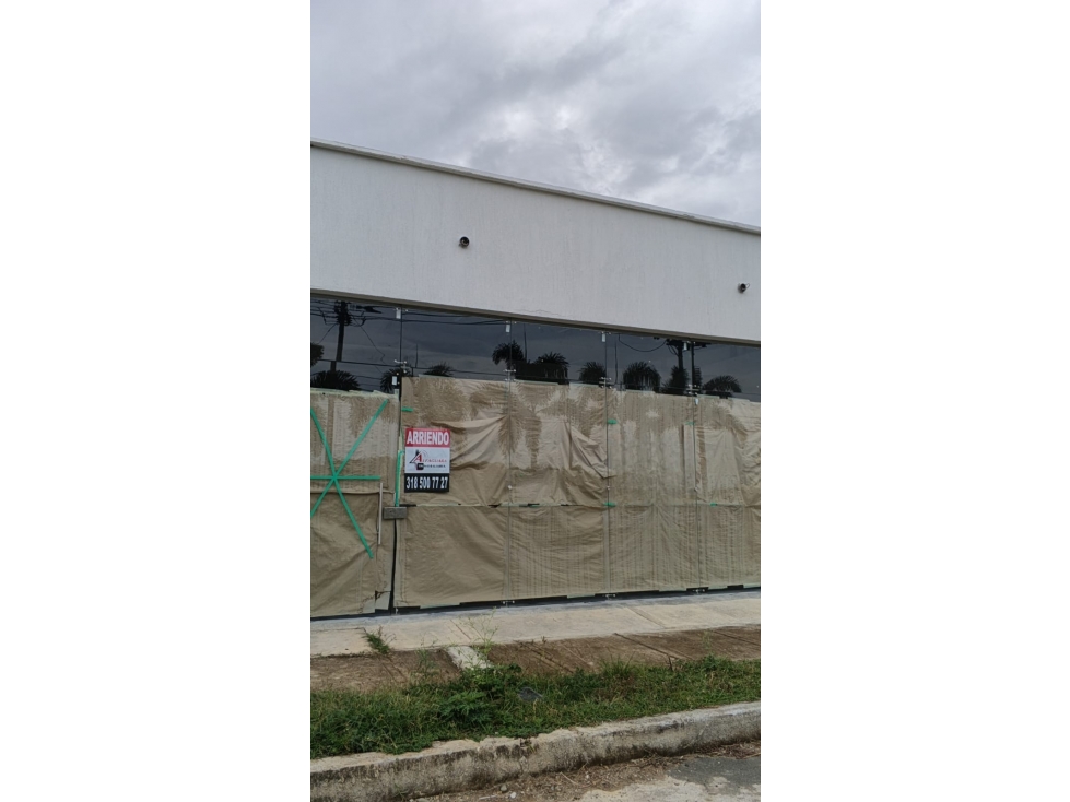 ARRIENDO LOCAL COMERCIAL EN PUERTAS DEL SOL JAMUNDI - 1