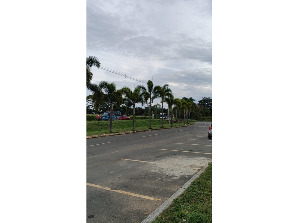ARRIENDO LOCAL COMERCIAL EN PUERTAS DEL SOL JAMUNDI - 5