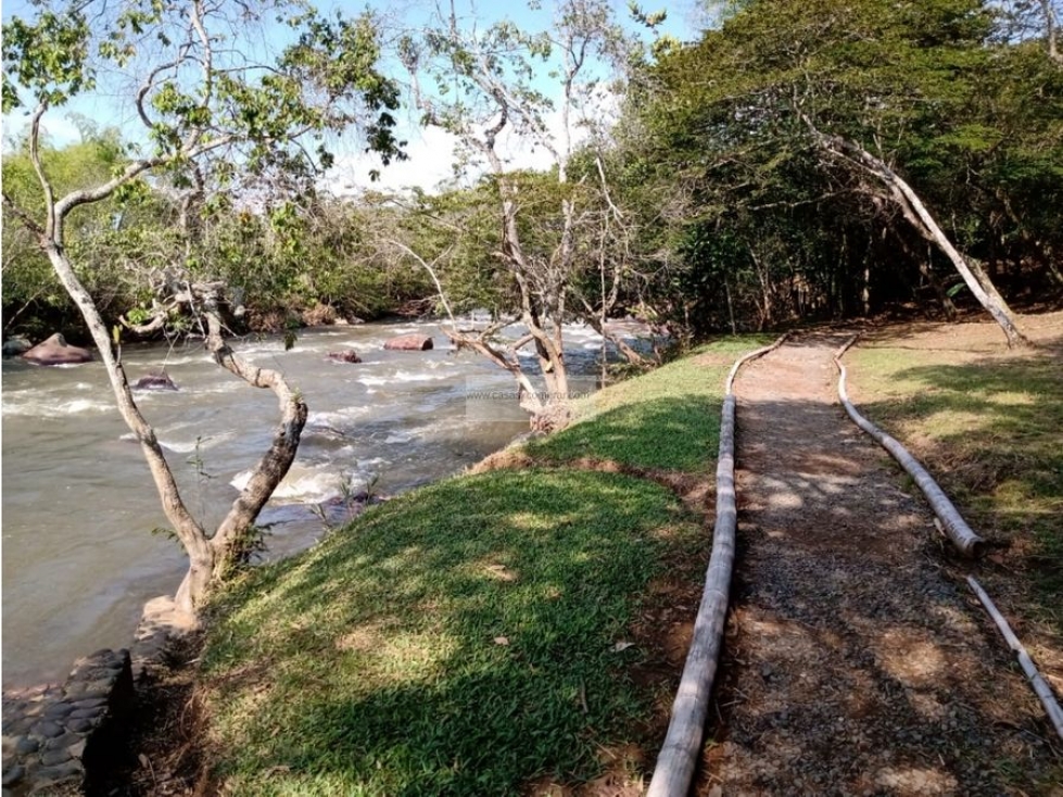 VENDO LOTE CON CASA EN CONSTRUCCION EN RESERVA DE RIO CLARO, JAMUNDI - 6