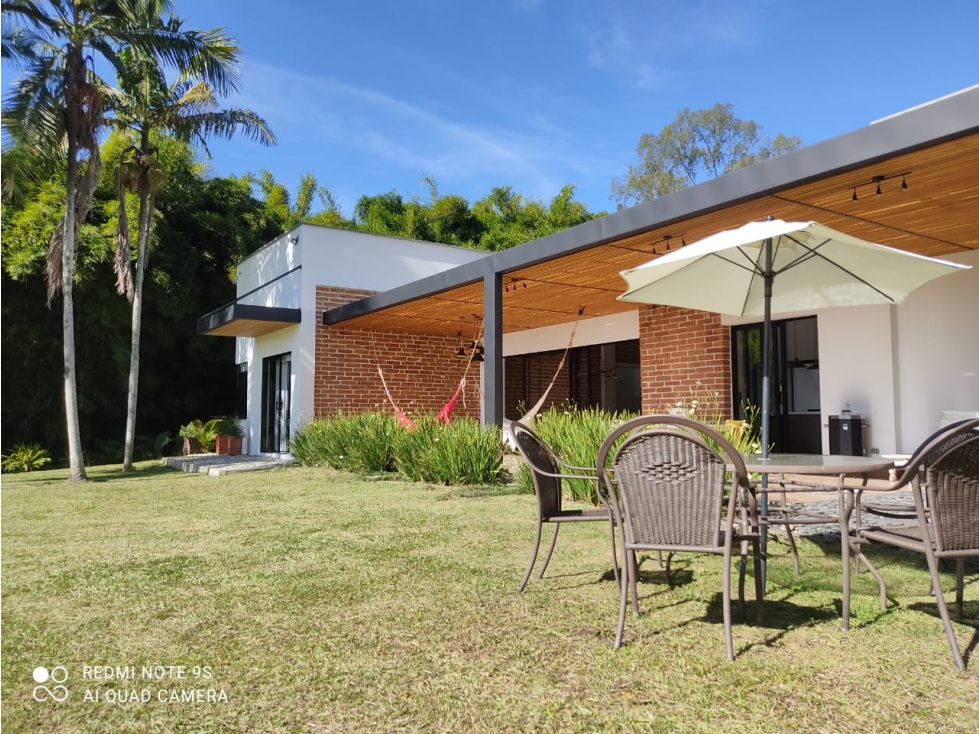 Venta de casa en parcelación vía San Antonio-La Ceja